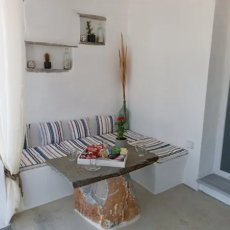 ακρα ουριο Apartment *
