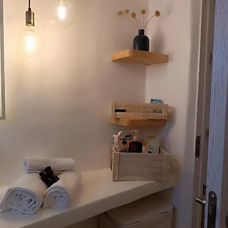 ακρα ουριο Apartment *